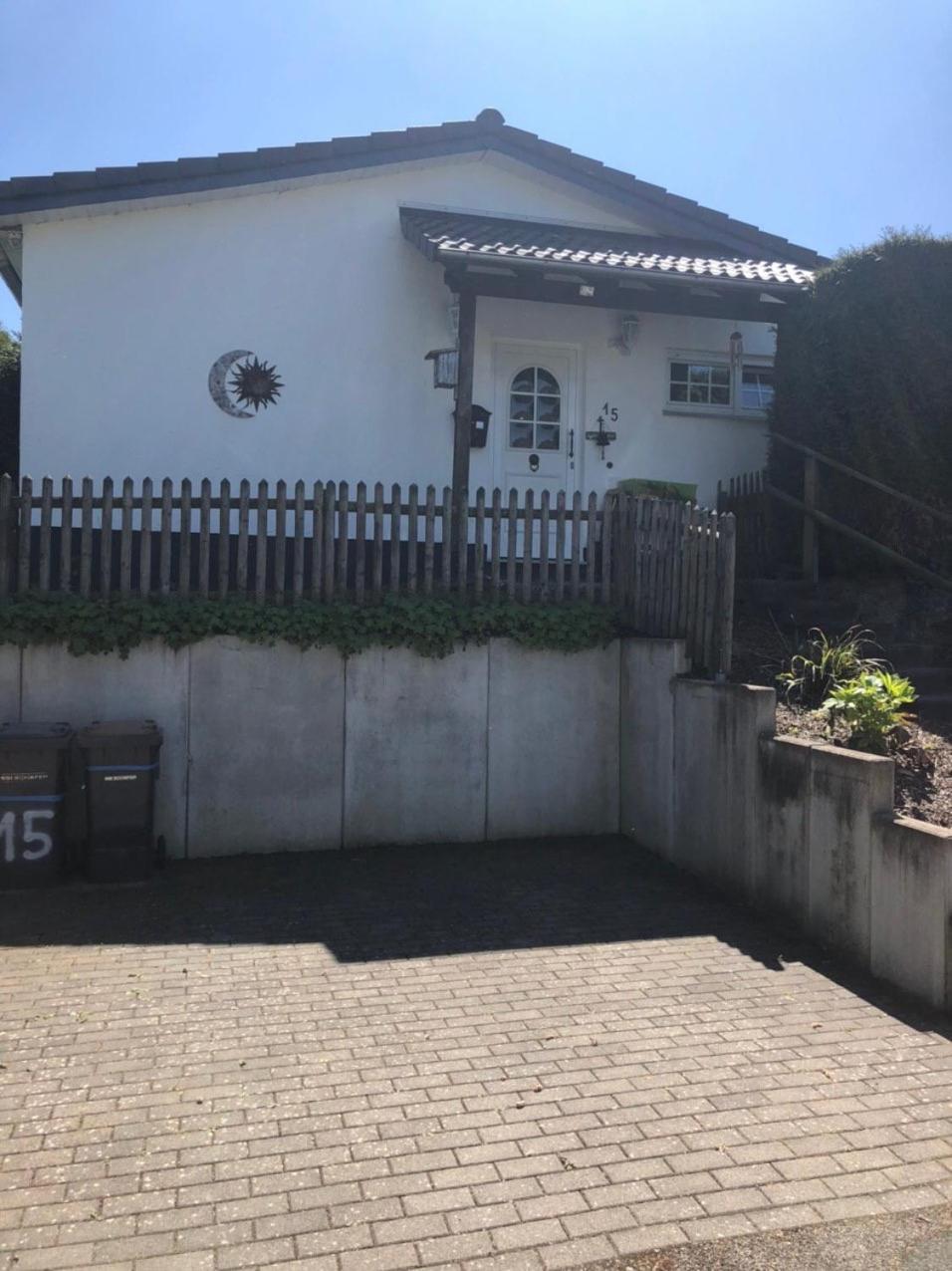 Ferienhaus Glueckspilz Beim Hennesee Meschede Exterior foto