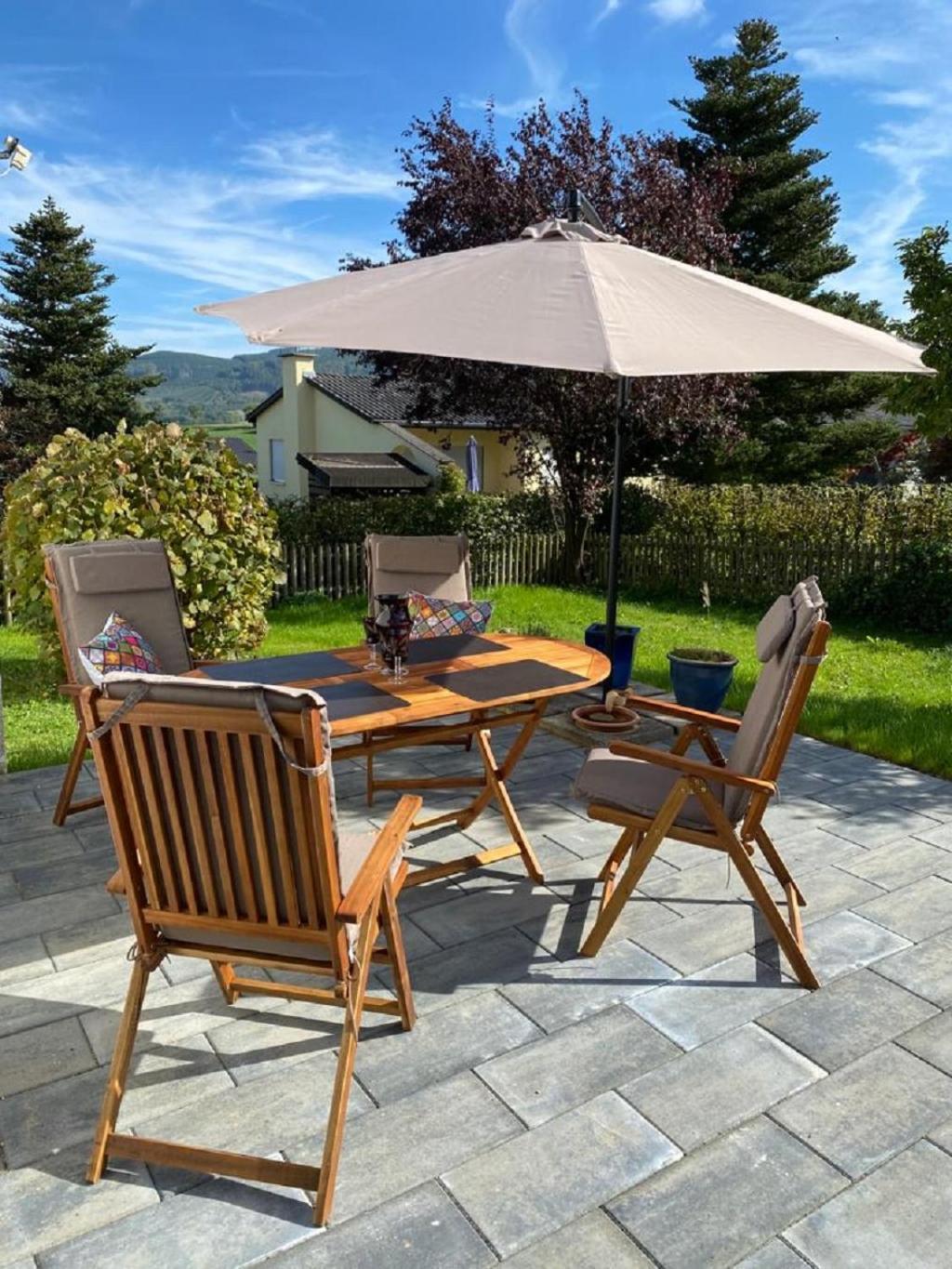 Ferienhaus Glueckspilz Beim Hennesee Meschede Exterior foto